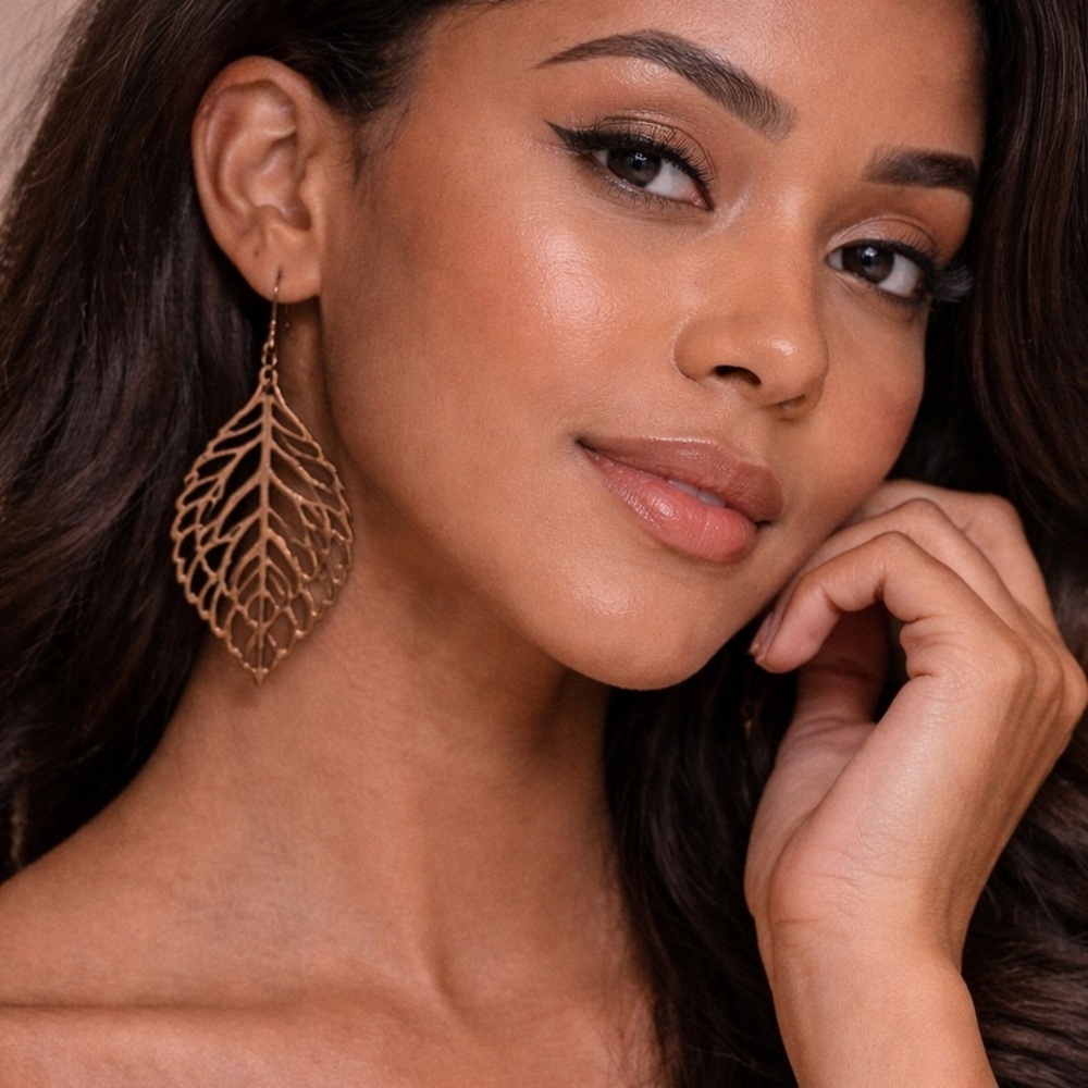 Set of 2 brass Elegant Leaf Earrings NEW
